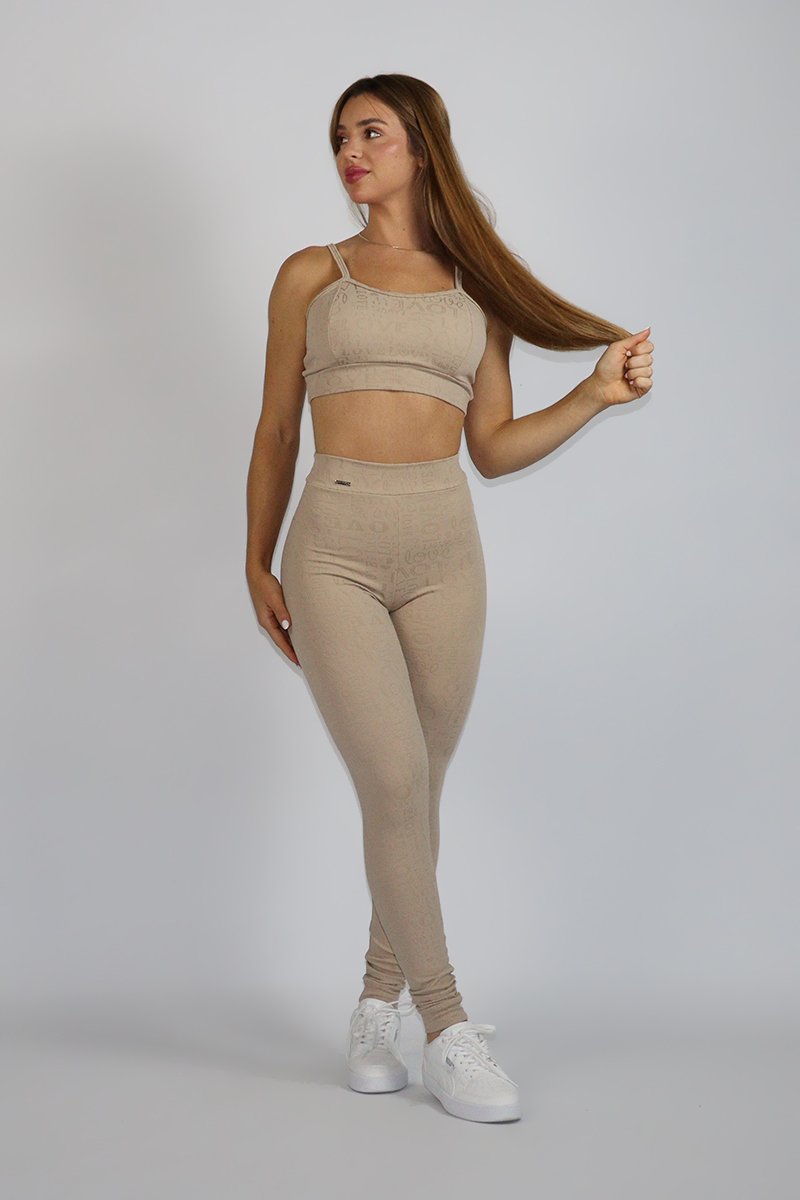 Legging Fitness Com Modelador de Bumbum Cor Nude Textura Jacquard Love